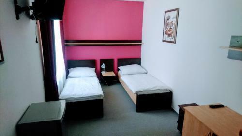 Hotel Antler