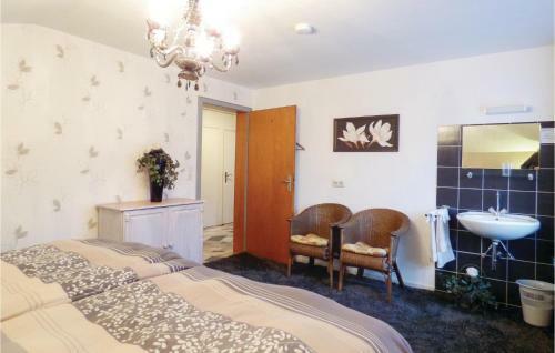 Eighteen-bedroom Holiday Home In Oberstadfeld