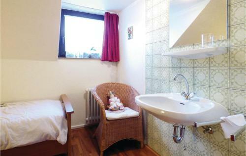 Eighteen-bedroom Holiday Home In Oberstadfeld