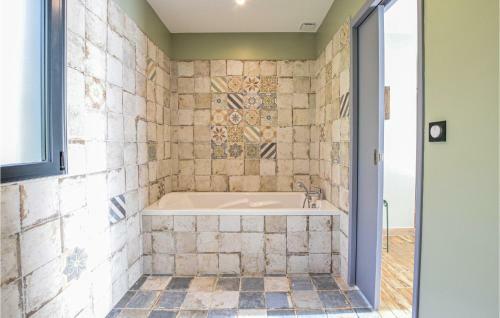 Three-bedroom Holiday Home In Hattenville