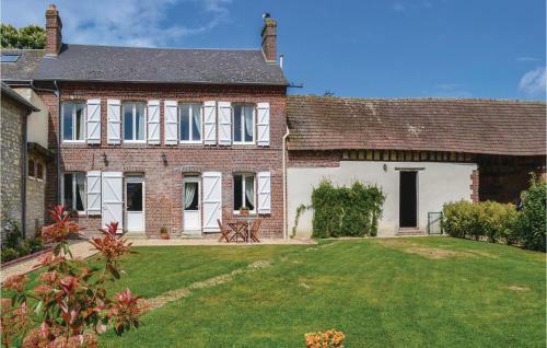 Two-bedroom Holiday Home In Trie Chateau