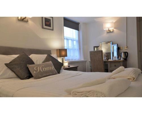 Bed & Breakfast Hare And Hounds