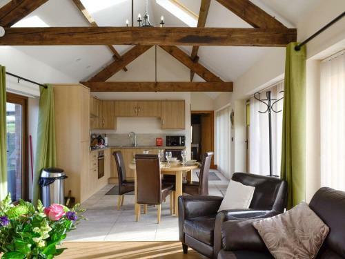 Little Hendre Lodge