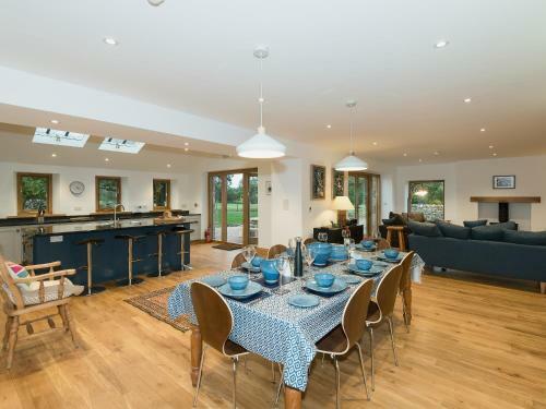 Coach House