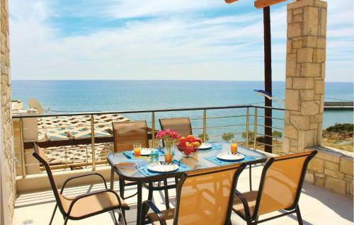 Holiday Home Heraklion With Fireplace 02
