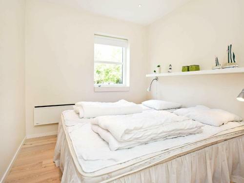Four-bedroom Holiday Home In H�jby 2