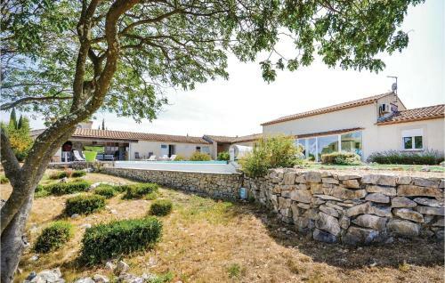 Five-bedroom Holiday Home In Poulx