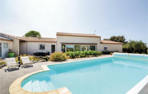 Five-bedroom Holiday Home In Poulx