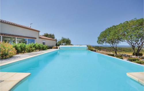 Five-bedroom Holiday Home In Poulx