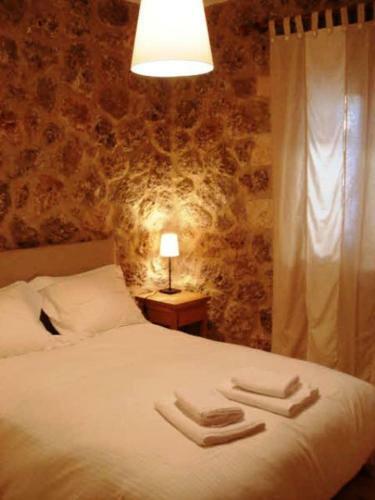 Hostal Levanta Guesthouse