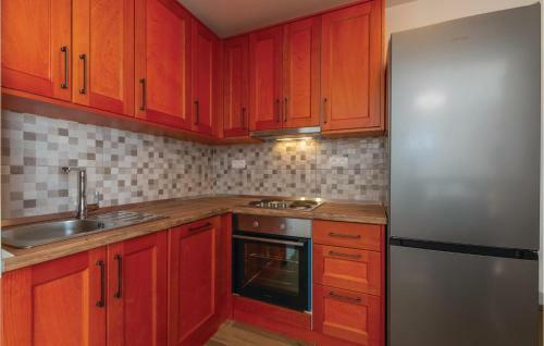 Seven-bedroom Holiday Home In Cacvina
