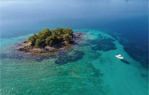 Two-bedroom Holiday Home In Mokalo
