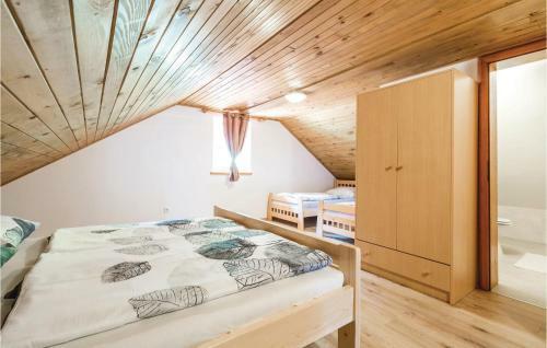 Three-bedroom Holiday Home In Krasno Polje