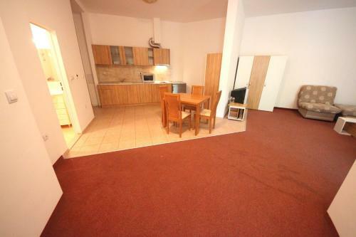 Menada Ravda Apartments