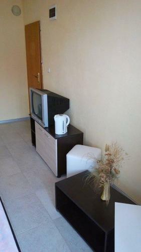 Hostal Dalia Guest House