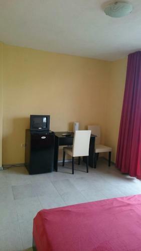 Hostal Dalia Guest House