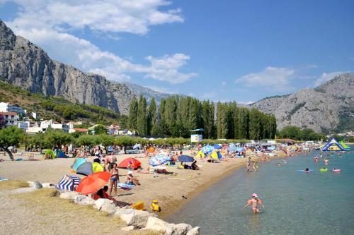 Apartamentos Studio Omis 2757a
