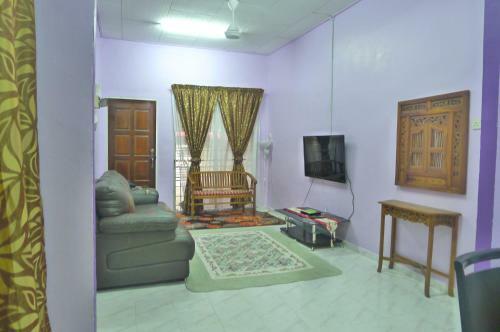 D'elzarra Home