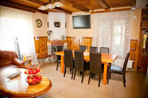 Villa Conacul De Sub Munte