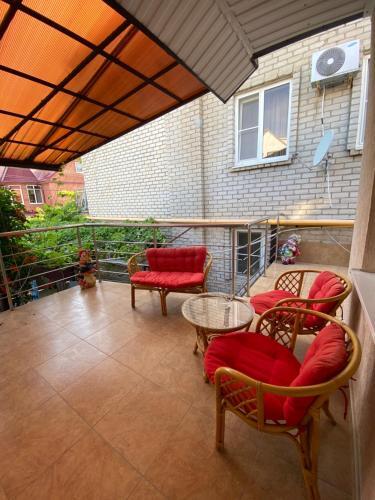 Hostal Guest House On Oktyabrskaya 93