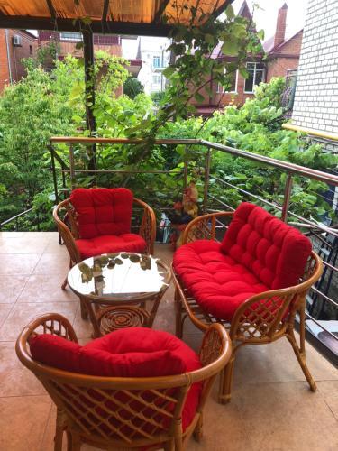 Hostal Guest House On Oktyabrskaya 93