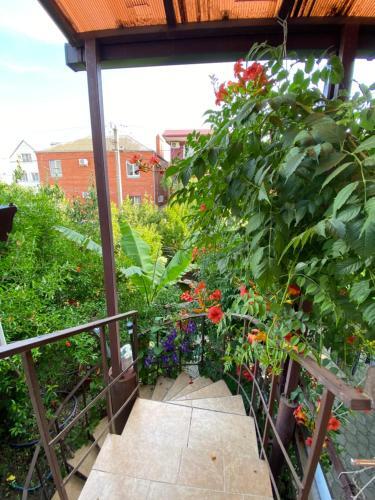 Hostal Guest House On Oktyabrskaya 93