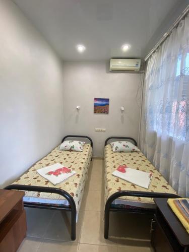 Hostal Guest House On Oktyabrskaya 93