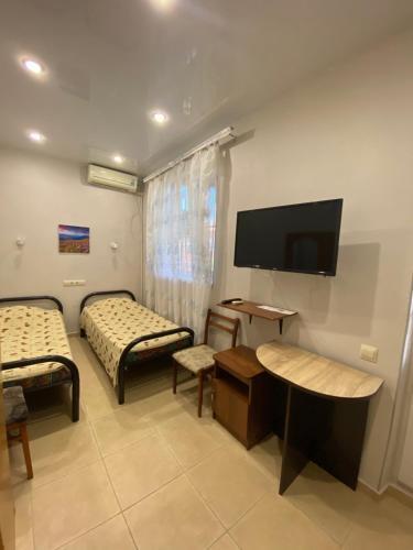 Hostal Guest House On Oktyabrskaya 93
