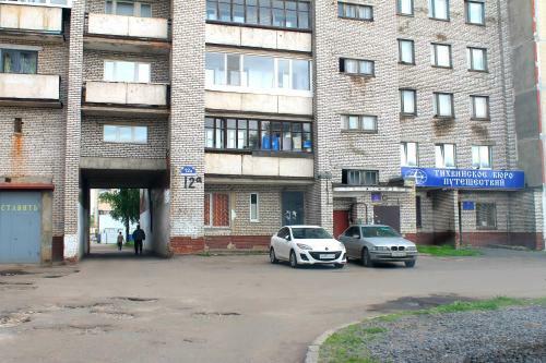Apartment 3 Mikrorayon 12a - Uyutniy Tikhvin