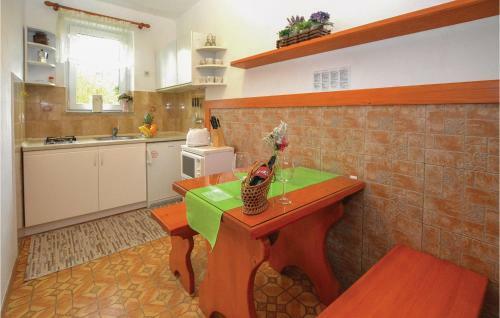 Two-bedroom Apartment In Portoroz