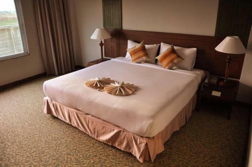 At Ayutthaya Hotel