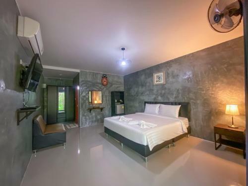Hotel Alongkorn Farm And Resort