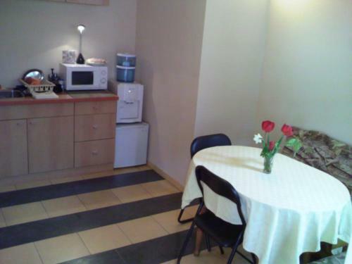 Hostal Avel Guest House
