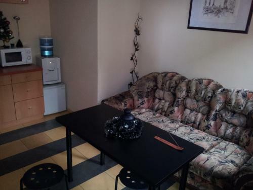 Hostal Avel Guest House