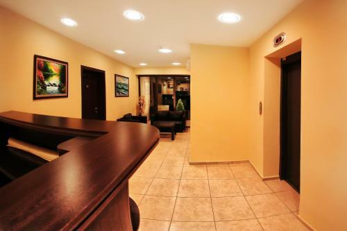 Aparthotel Gallery Suites
