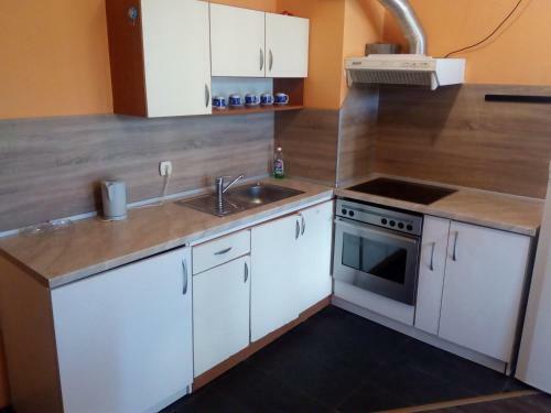 Hostal Asparuhov Guest Rooms And Apartments