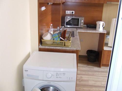 Hostal Asparuhov Guest Rooms And Apartments