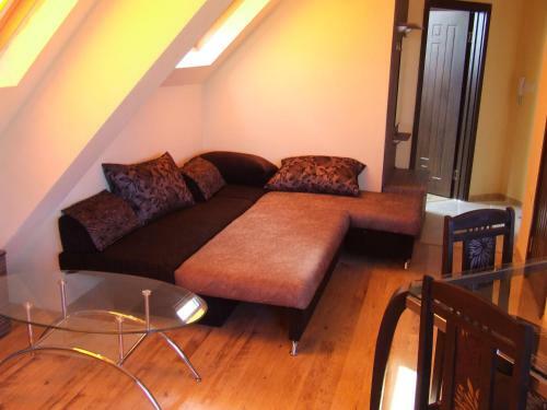 Hostal Asparuhov Guest Rooms And Apartments