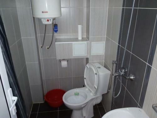 Hostal Asparuhov Guest Rooms And Apartments