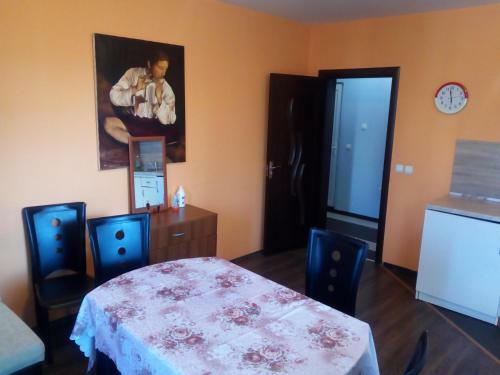 Hostal Asparuhov Guest Rooms And Apartments
