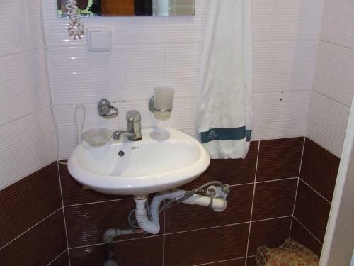 Hostal Asparuhov Guest Rooms And Apartments