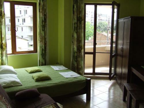 Hostal Asparuhov Guest Rooms And Apartments