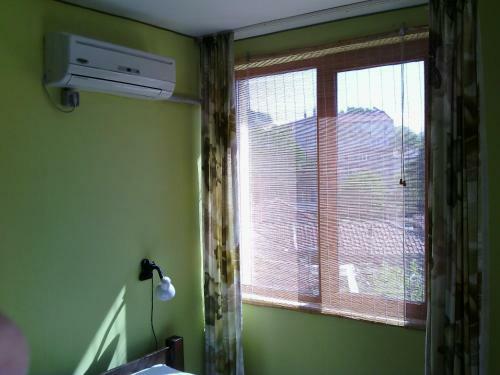 Hostal Asparuhov Guest Rooms And Apartments