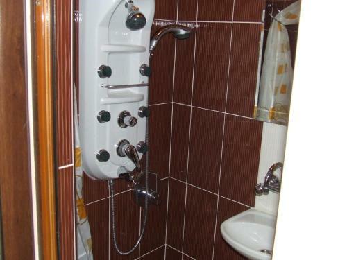 Hostal Asparuhov Guest Rooms And Apartments
