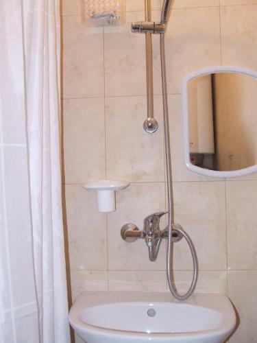Hostal Asparuhov Guest Rooms And Apartments