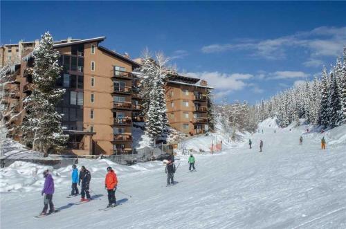 Storm Meadows East Slopeside - Se050