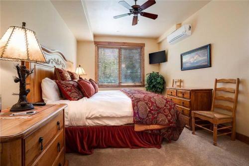 3101 Champagne Lodge, Trappeur's Crossing