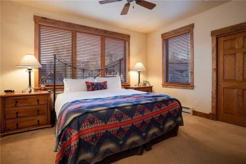 2208 Timberline Lodge, Trappeur's Crossing