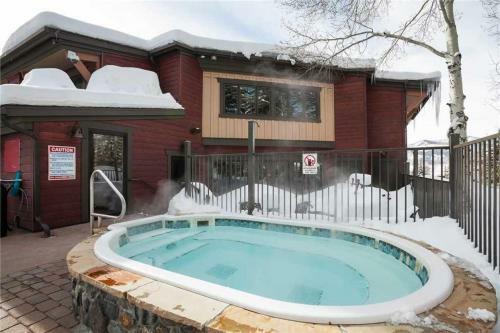 Phoenix At Steamboat - P122