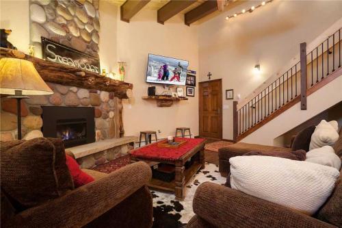 Phoenix At Steamboat - P122